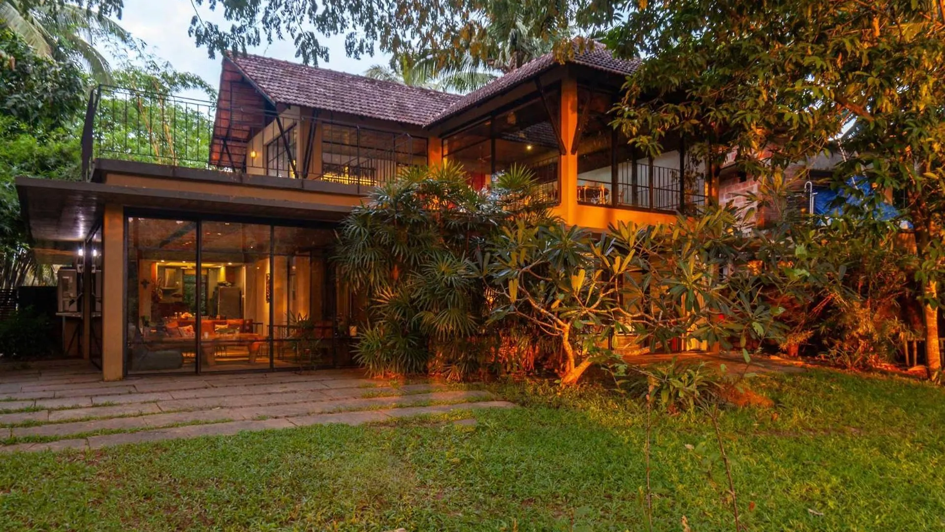 Villa Stayvista At Toya Toya River View Kozhikode